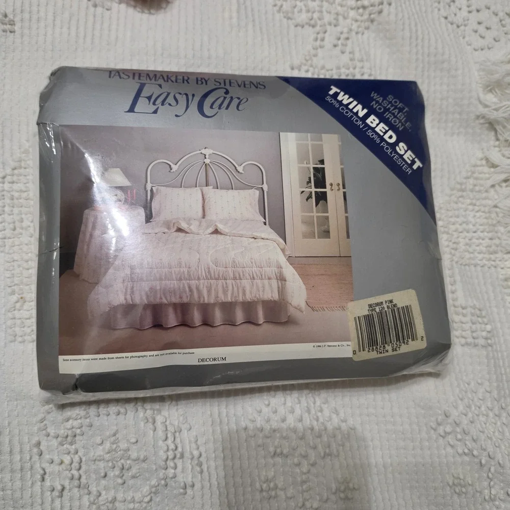 Vtg Tastemaker by Stevens Easy Care Decorum Floral Pink Twin Bed Set NOS 1986